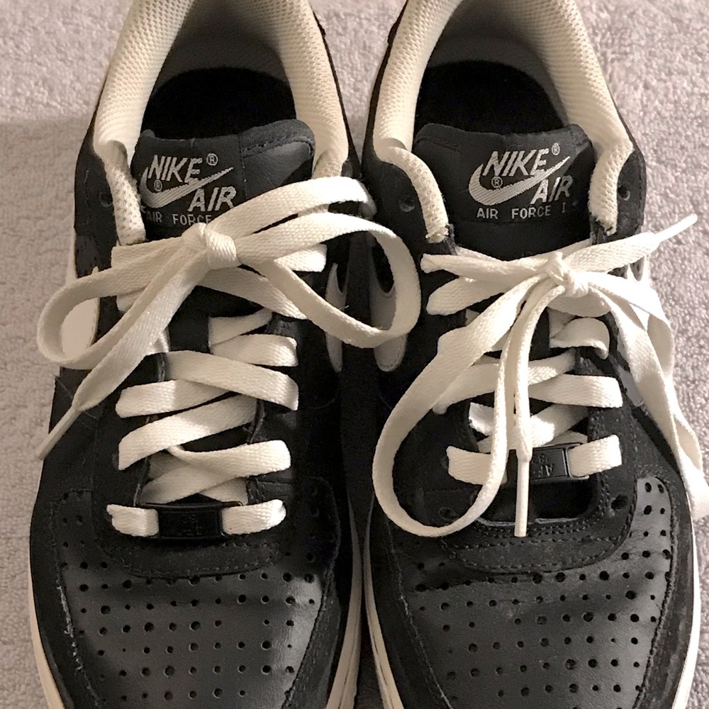 WOMENS AIR FIRCE ONES